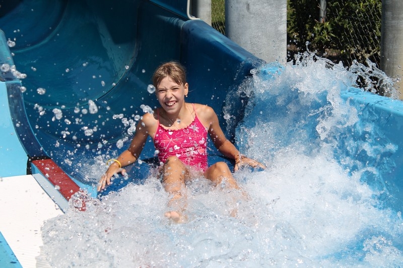 Village Camps International Summer Camp Leysin, Switzerland 2025-08-09 https://www.villagecamps.com/journals_admin/images/696-1-poolday (133).jpg